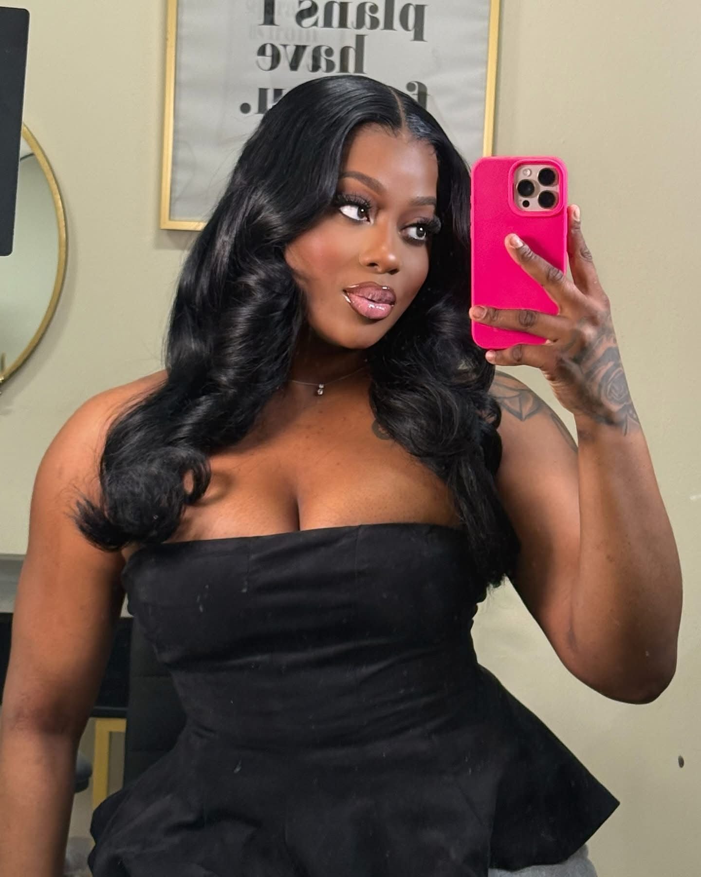 REFURBISHED WIGS SALE |  KLASSIC KENDRA 5X5 CLOSURE WIG 18" LAYERED GLUELESS