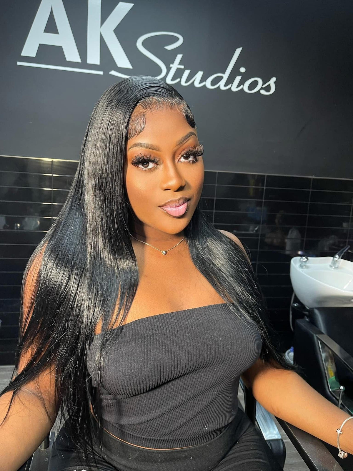 REFURBISHED WIGS SALE | KLASSIC KENDRA 18"